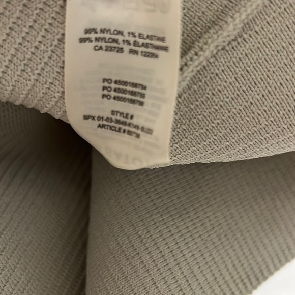 Aritzia Babaton Sculpt Knit Gray Tank Top Size Small - Picture 9 of 9